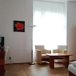 Dykova - Former Jana, Domov Mladeze 2*