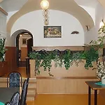 Dykova - Former Jana, Domov Mladeze 2* Prag