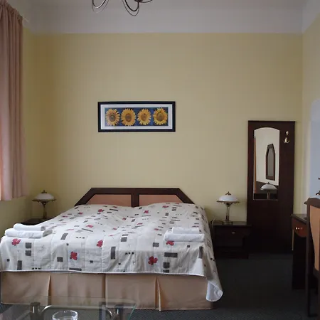 Гостевой дом Jana - Domov Mladeze