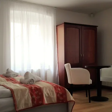 Гостевой дом Jana - Domov Mladeze Прага