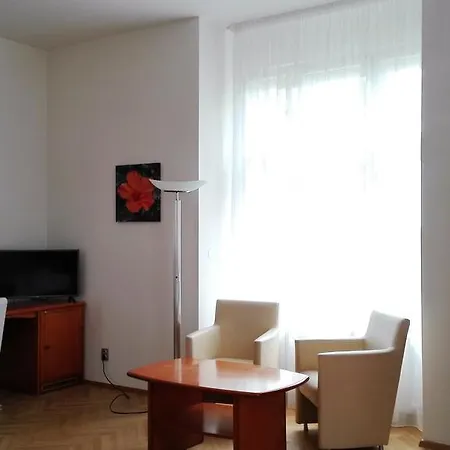 Casa de hóspedes Jana - Domov Mládeže