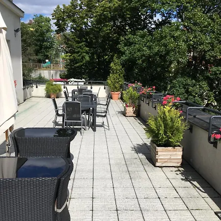 Casa de hóspedes Jana - Domov Mládeže