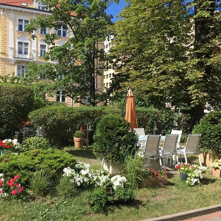 Jana - Domov Mládeže Praga