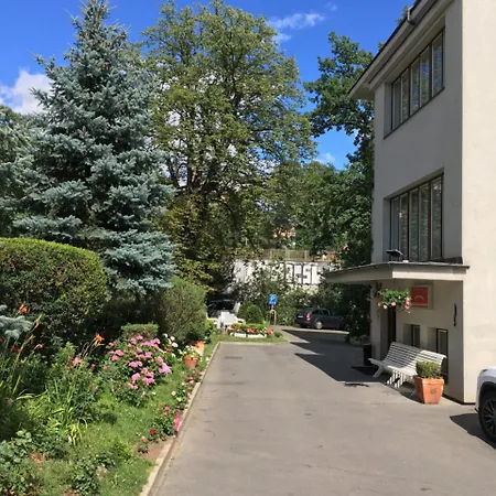 Casa de hóspedes Jana - Domov Mládeže 2*