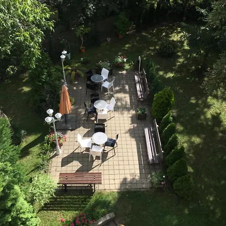 Casa de hóspedes Jana - Domov Mládeže