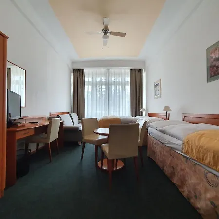 Casa de hóspedes Jana - Domov Mládeže 2*