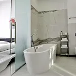 Dykova - Former Jana, Domov Mladeze Guest house Prague
