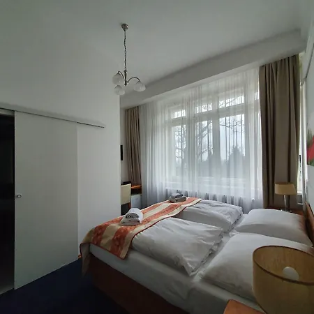 Jana - Domov Mladeze 2*