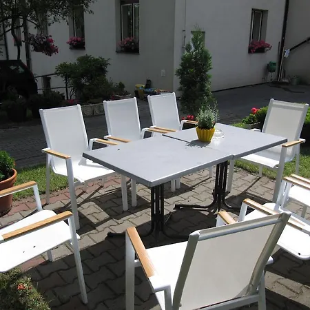 Jana - Domov Mladeze Gæstehus 2*